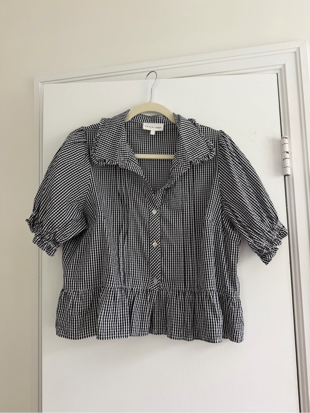 Women's Black & White Gingham Peplum Button-Up Top